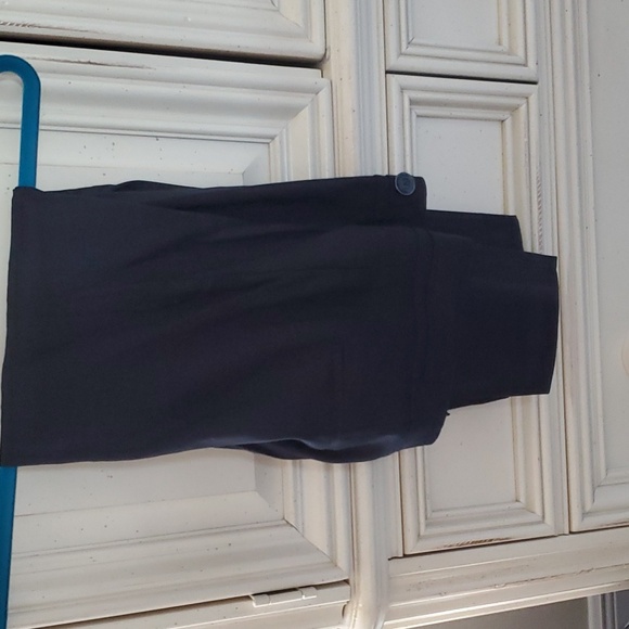 Black crop slacks - Picture 1 of 3